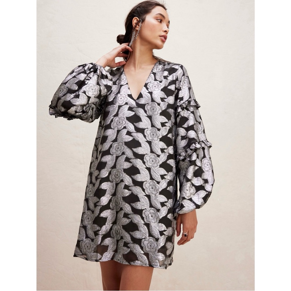 Jen's Pirate Booty x Free People Rising Star Mini Dress Metallic Floral sz L